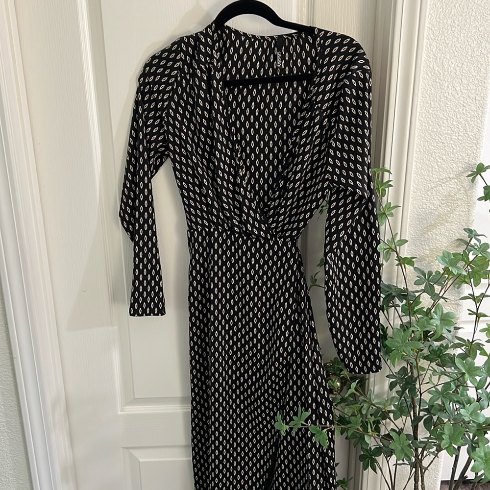 Lulus Black wrap around dress